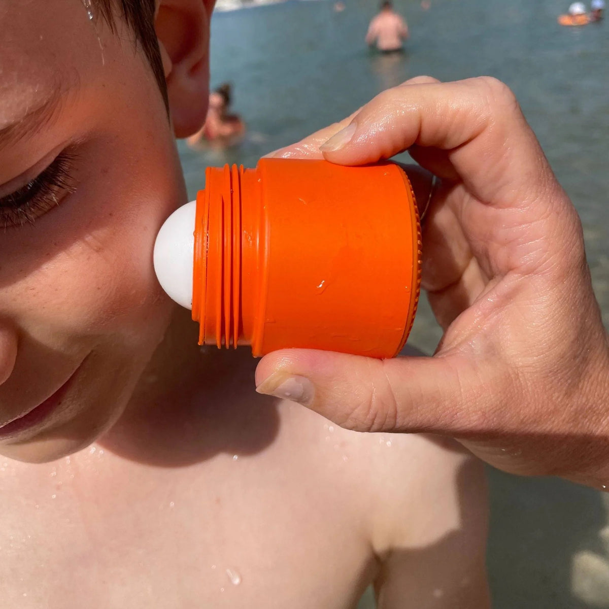 Refillable Applicator