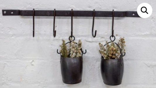5 Hook Hanger Iron