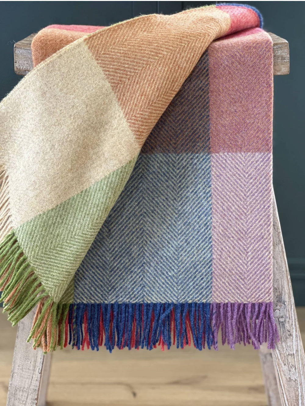 Harland Multi Throw